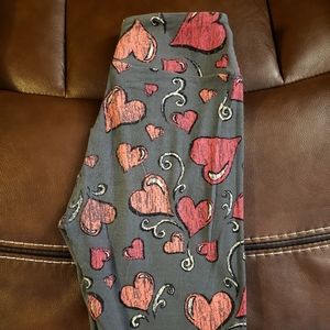 😍Lularoe Heart Leggings